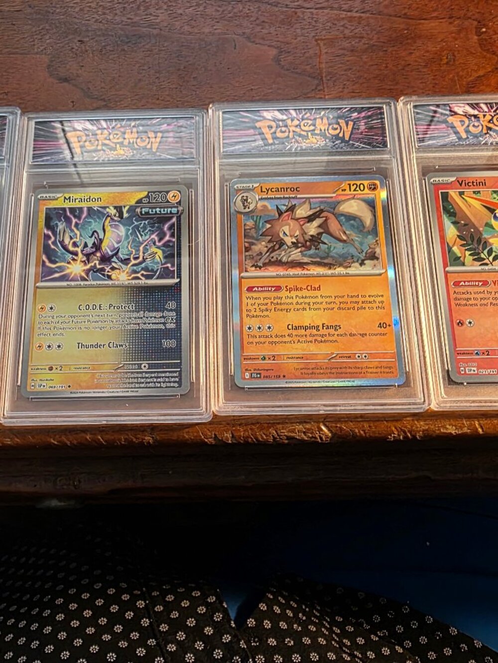 4PC LOT OF POKEMON COLLECTORS TRADING CARDS